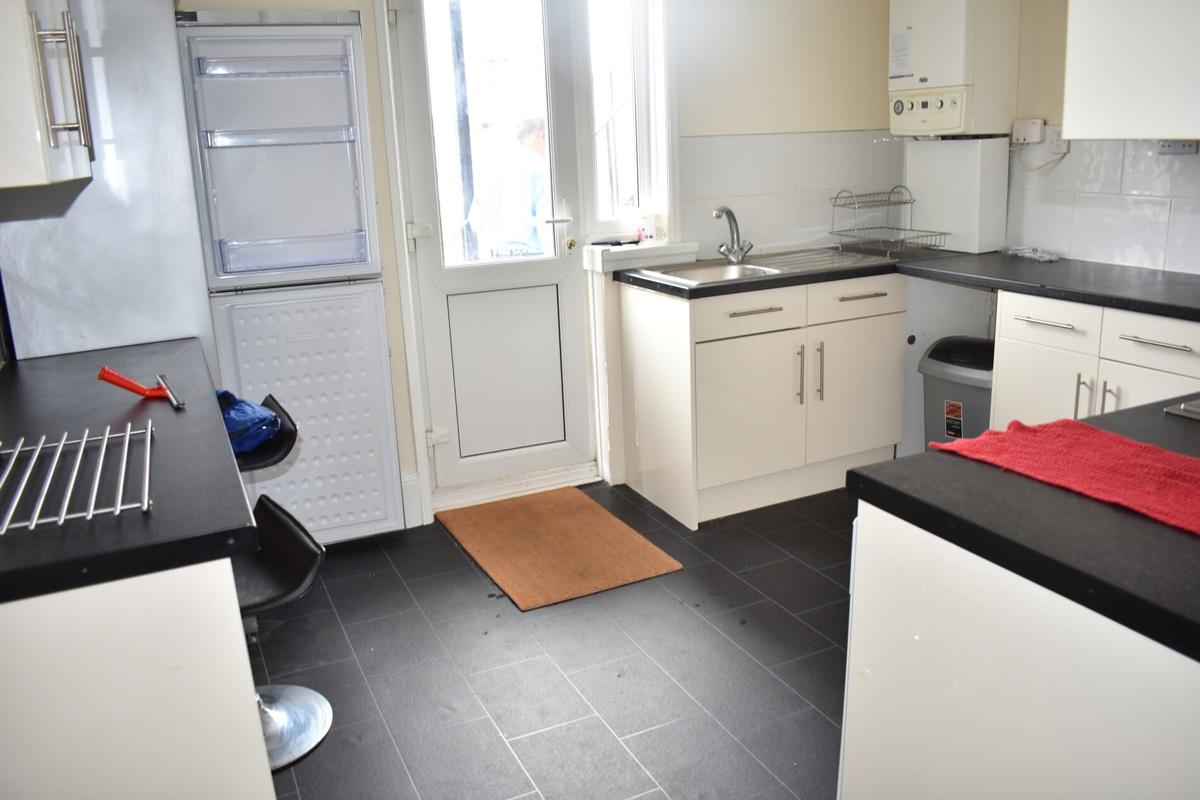 3 bedroom apartment for rent Lennox Road South, Portsmouth, PO5 2HT