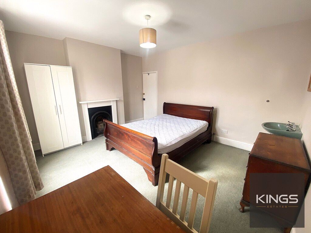 4 bedroom house for rent Manners Road, Portsmouth, PO4 0BD UniHomes