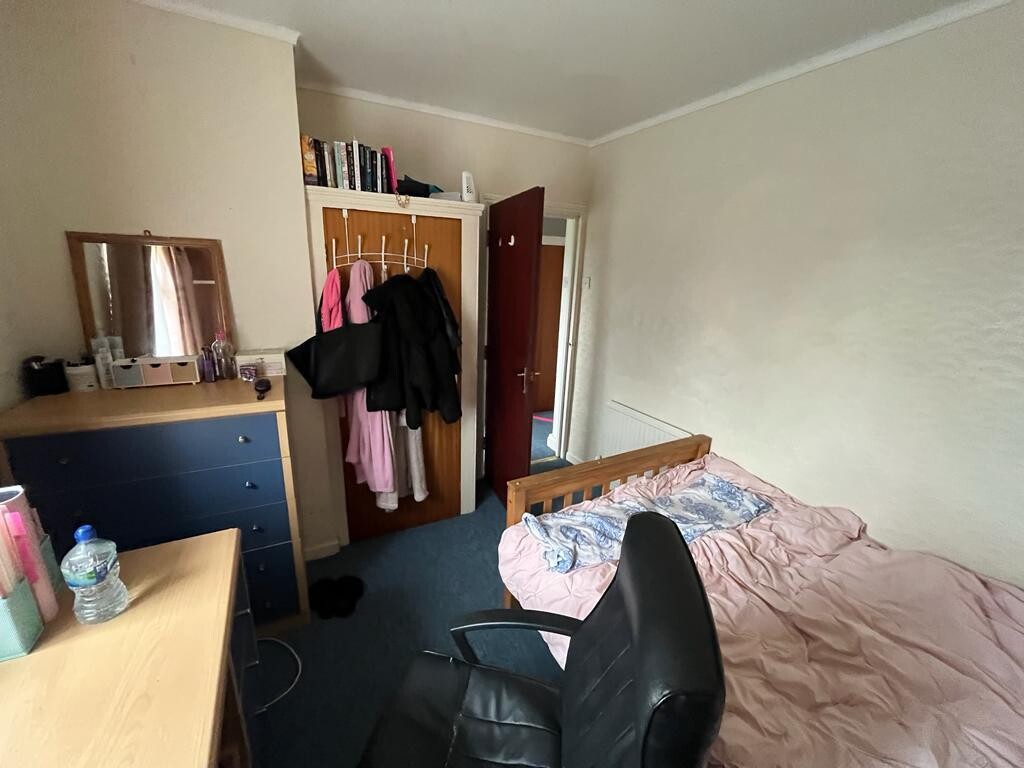 4 bedroom house for rent Cedar Grove, Bath, BA2 2HN UniHomes