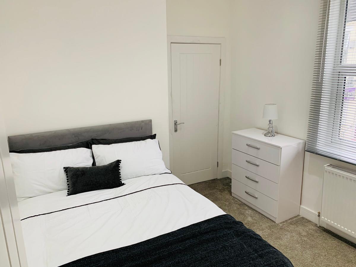 5 bedroom house for rent Shelton Old Road StokeonTrent, ST4 7RX