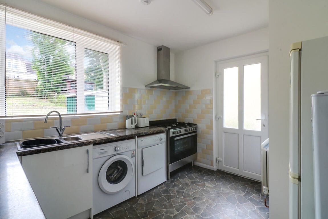 4 bedroom house for rent Kelston View, Bath, BA2 1NW UniHomes