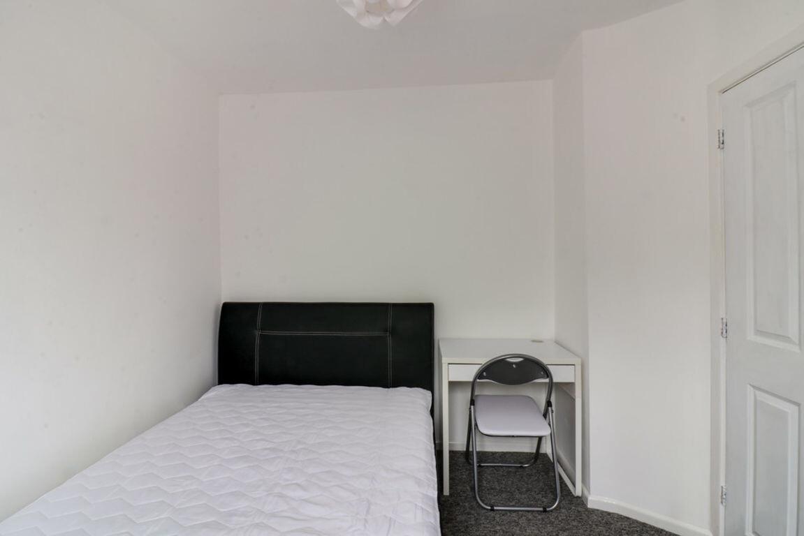 4 bedroom house for rent Kelston View, Bath, BA2 1NW UniHomes