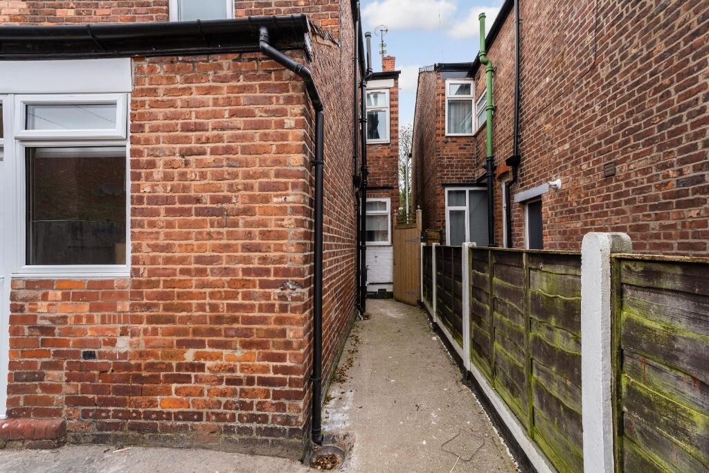 4 bedroom house for rent Slade Lane Fallowfield, Manchester, M19 2BU