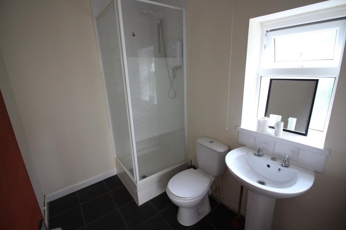 4 bedroom house for rent Whitchurch Road, Cardiff, CF14 3LW UniHomes