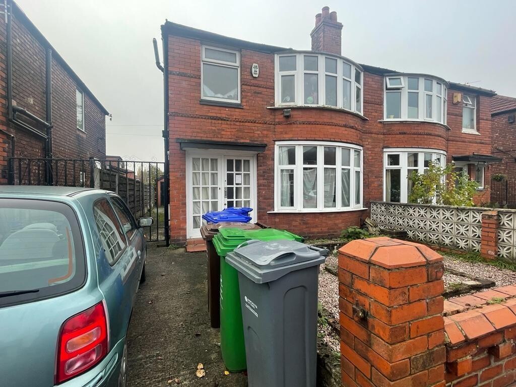 5 bedroom house on School Grove, Withington, Manchester