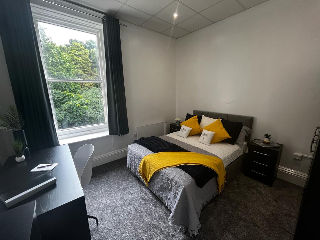 2 bedroom house for rent Ridgeway House, Grosvenor Road, Leeds, LS6 2DZ