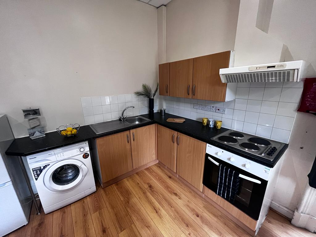 2 bedroom house for rent Ridgeway House, Grosvenor Road, Leeds, LS6 2DZ