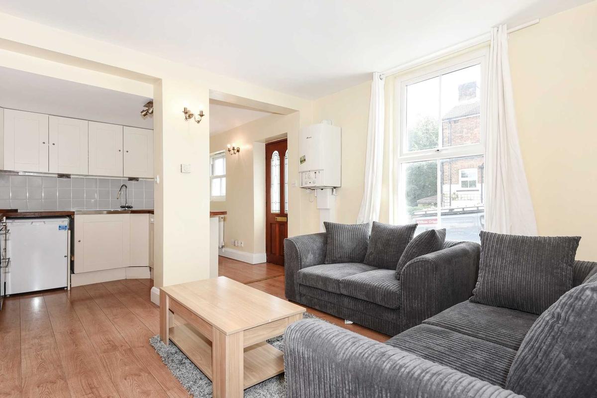 2 bedroom apartment for rent Denzil Road, Surrey, GU2 7NQ UniHomes