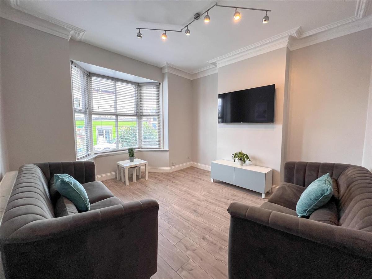 6 bedroom house for rent Holland Place, Sheffield, S2 4US UniHomes