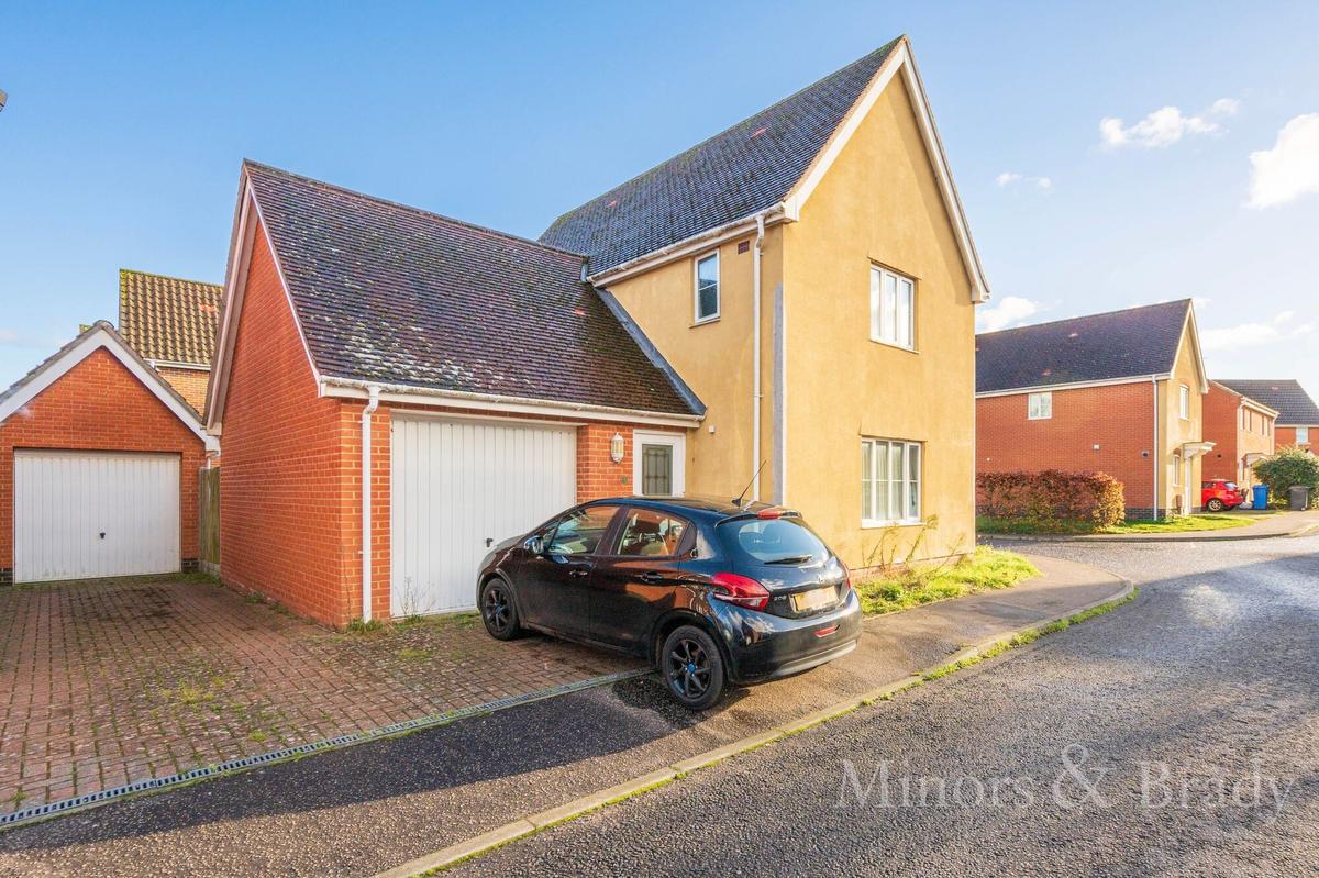 4 bedroom apartment for rent Roe Drive, Norwich, NR5 8BT UniHomes