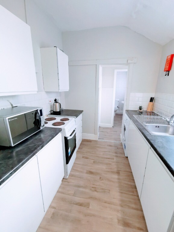 4 bedroom house for rent Leek Road, StokeonTrent, ST4 2BW UniHomes