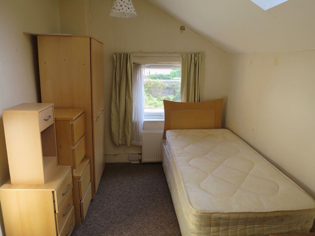 6 bedroom house for rent Cowley Road, Oxford, OX4 1XA UniHomes