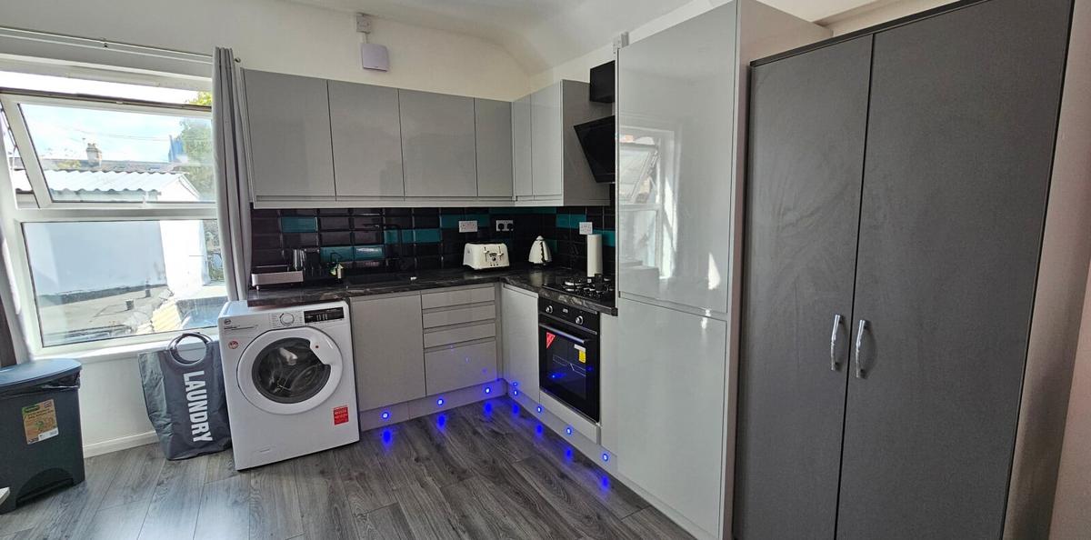 Rooms For Rent Riverside Canull