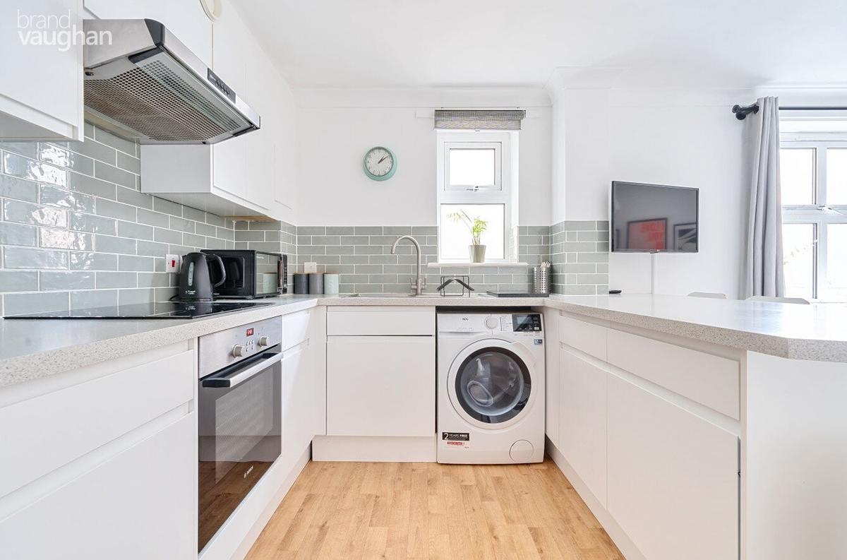 2 bedroom house for rent Whitecross Street, Brighton, BN1 4DZ UniHomes