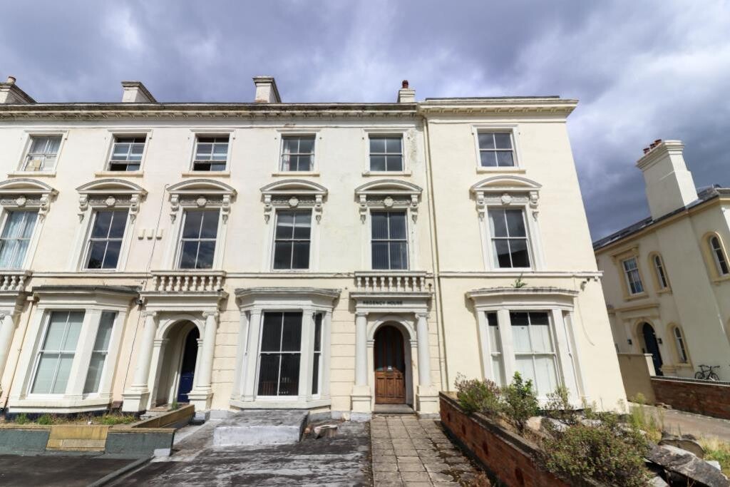 10 bedroom house on Derby Road, Lenton, Nottingham