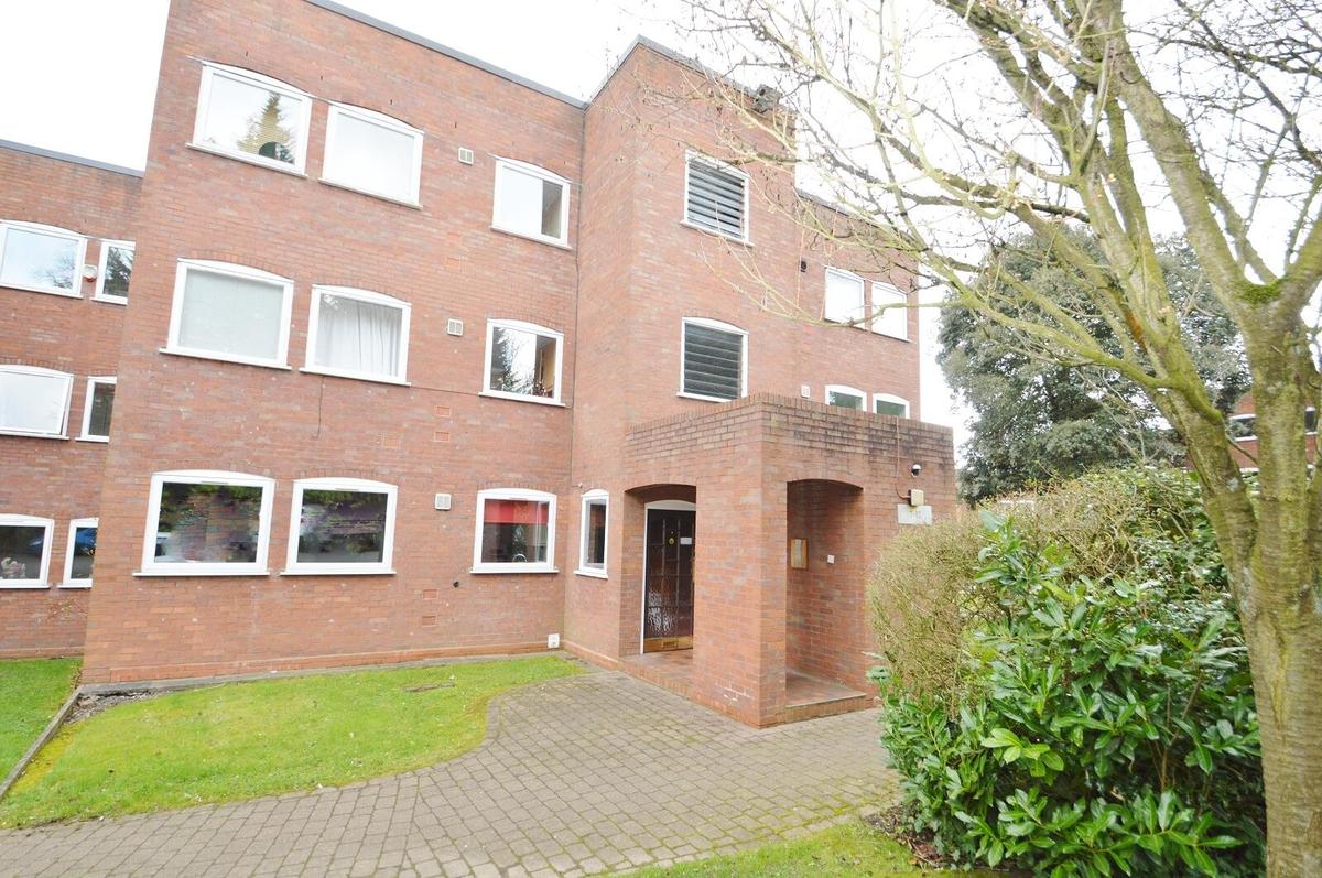 2 bedroom apartment for rent Priory Road, Birmingham, B5 7UN UniHomes