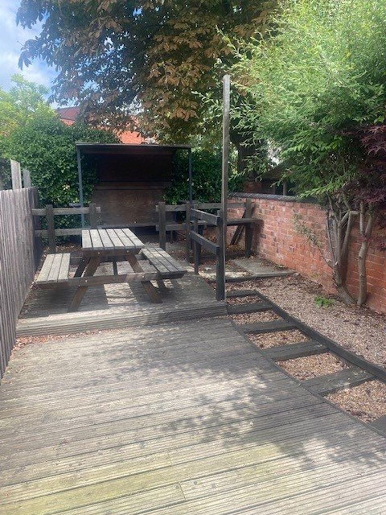 4 bedroom house for rent Burleigh Road, Loughborough, LE11 3BA UniHomes