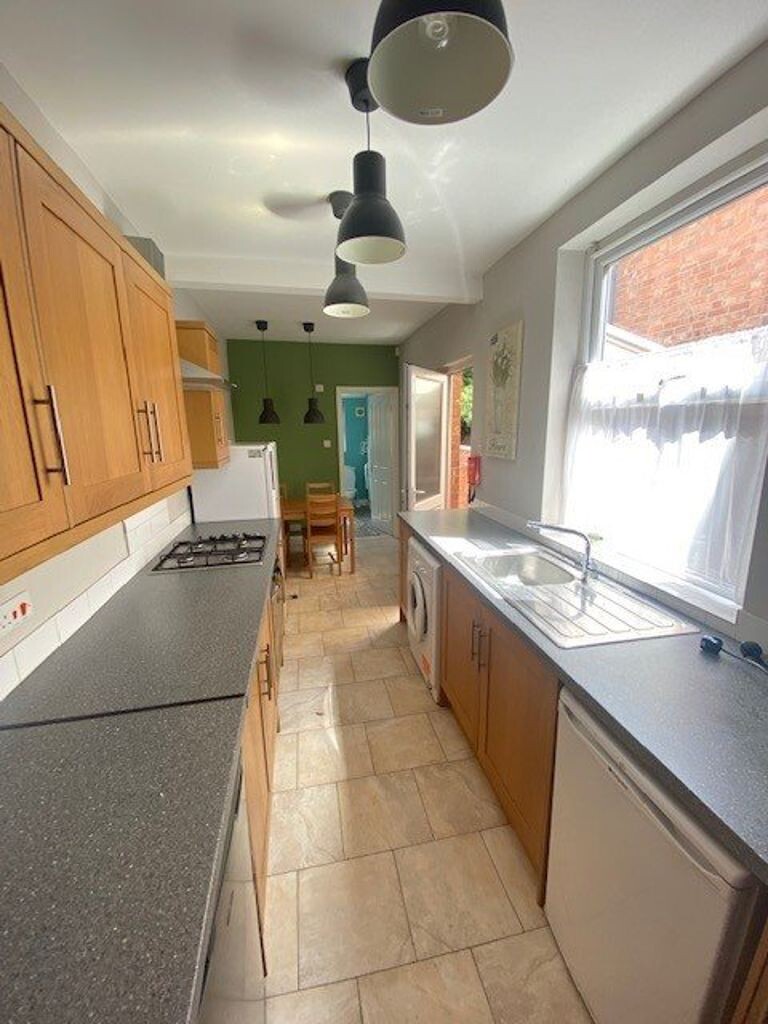4 bedroom house for rent Burleigh Road, Loughborough, LE11 3BA UniHomes