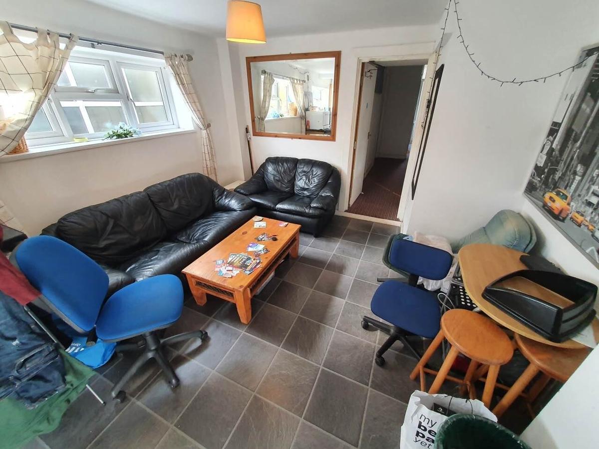 6 bedroom house for rent Rhymney Street, Cardiff, CF24 4DJ UniHomes