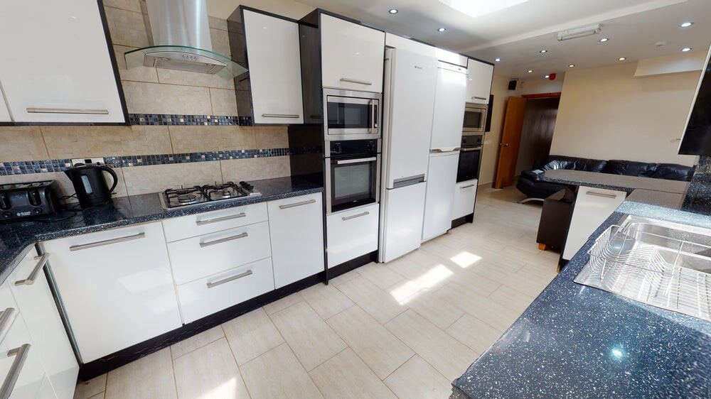 7 bedroom house for rent Teignmouth Road, Birmingham, B29 7AY UniHomes