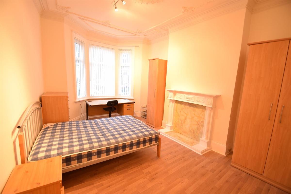 5 bedroom house for rent Balmoral Terrace, Newcastle, NE6 5YA UniHomes