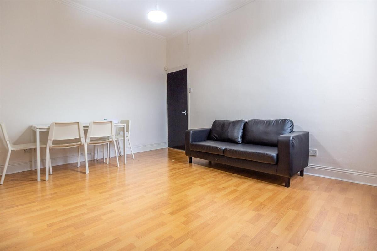 4 bedroom apartment for rent Tamworth Road, Newcastle, NE4 5AP UniHomes