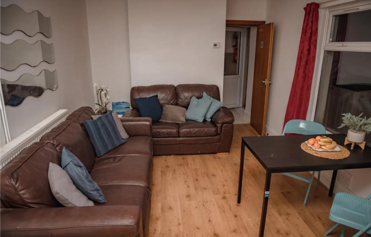 5 bedroom house for rent Alexandra Terrace, Swansea, SA2 0DU UniHomes