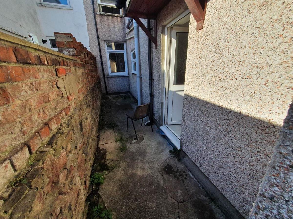 6 bedroom house for rent Richard Street, Cardiff, CF24 4DA UniHomes