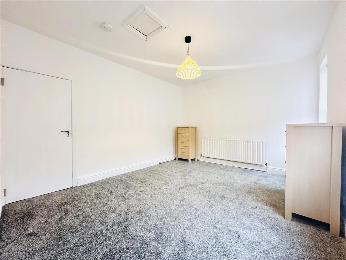 4 bedroom house for rent Wilford Crescent East, Nottingham, NG2 2ED