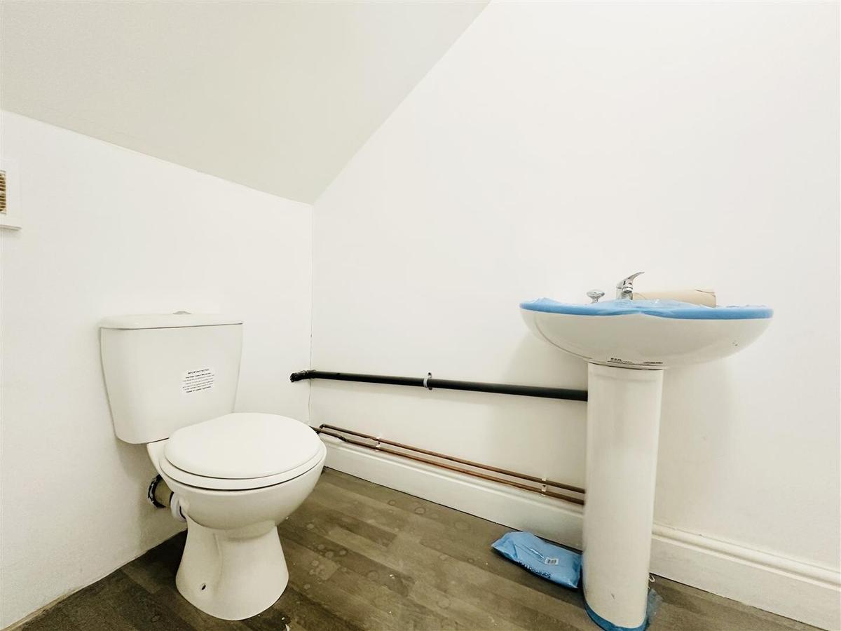 4 bedroom house for rent Wilford Crescent East, Nottingham, NG2 2ED