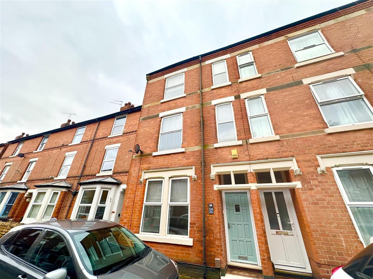 4 bedroom house for rent Wilford Crescent East, Nottingham, NG2 2ED