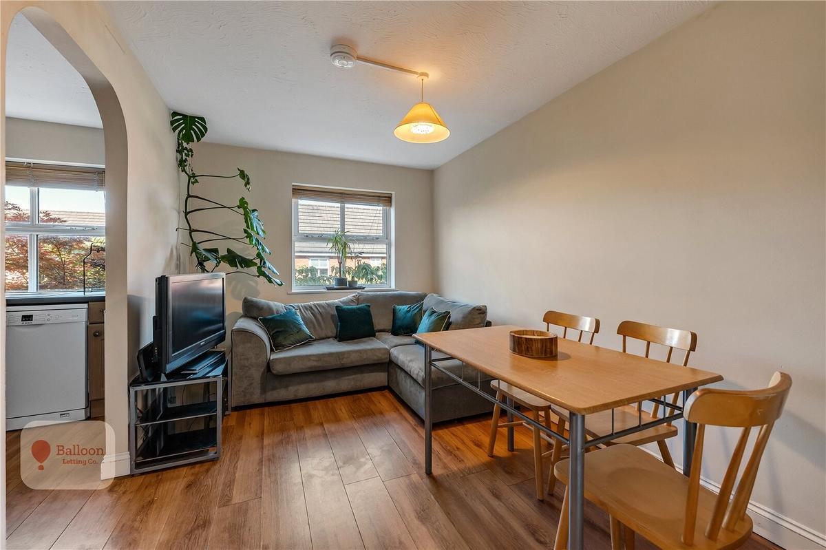6 bedroom house on Lancelot Road, Stapleton, Bristol
