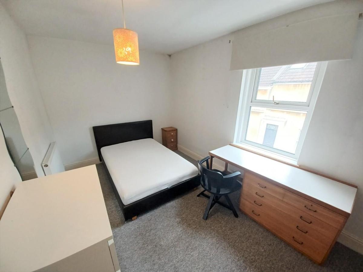 4 bedroom house for rent Sydenham Buildings, Bath, BA2 3BS UniHomes