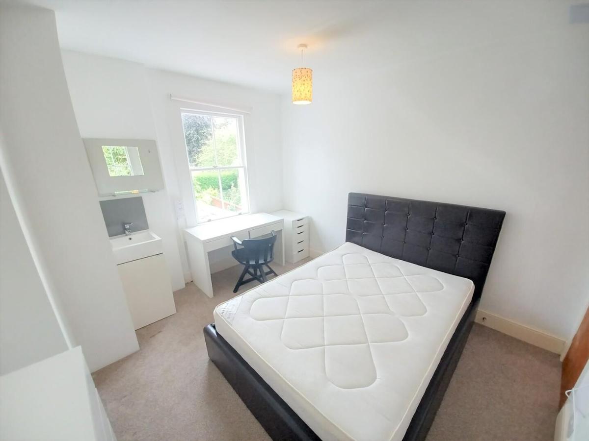 4 bedroom house for rent Sydenham Buildings, Bath, BA2 3BS UniHomes