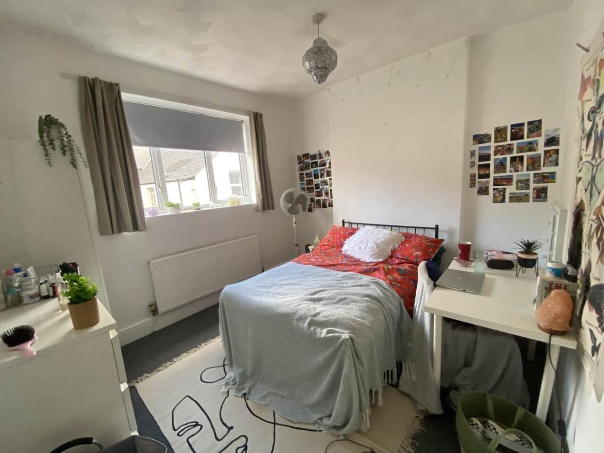 5 bedroom house for rent Fairoak Road, Cardiff, CF24 4PX UniHomes