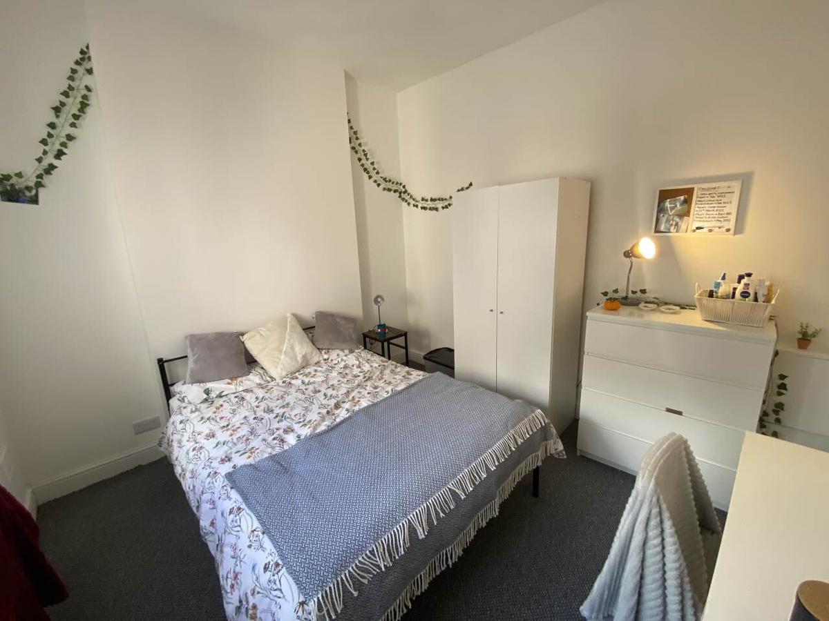 5 bedroom house for rent Fairoak Road, Cardiff, CF24 4PX UniHomes