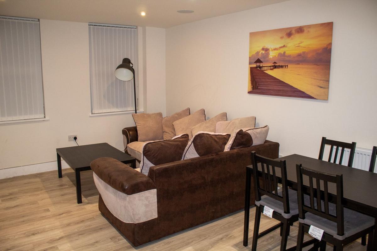 4 bedroom apartment for rent Penny Lane, Liverpool, L18 1DE UniHomes