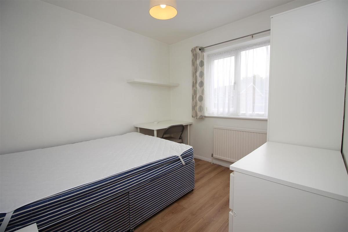 6 bedroom house for rent Headcorn Drive, Canterbury, CT2 7TR UniHomes