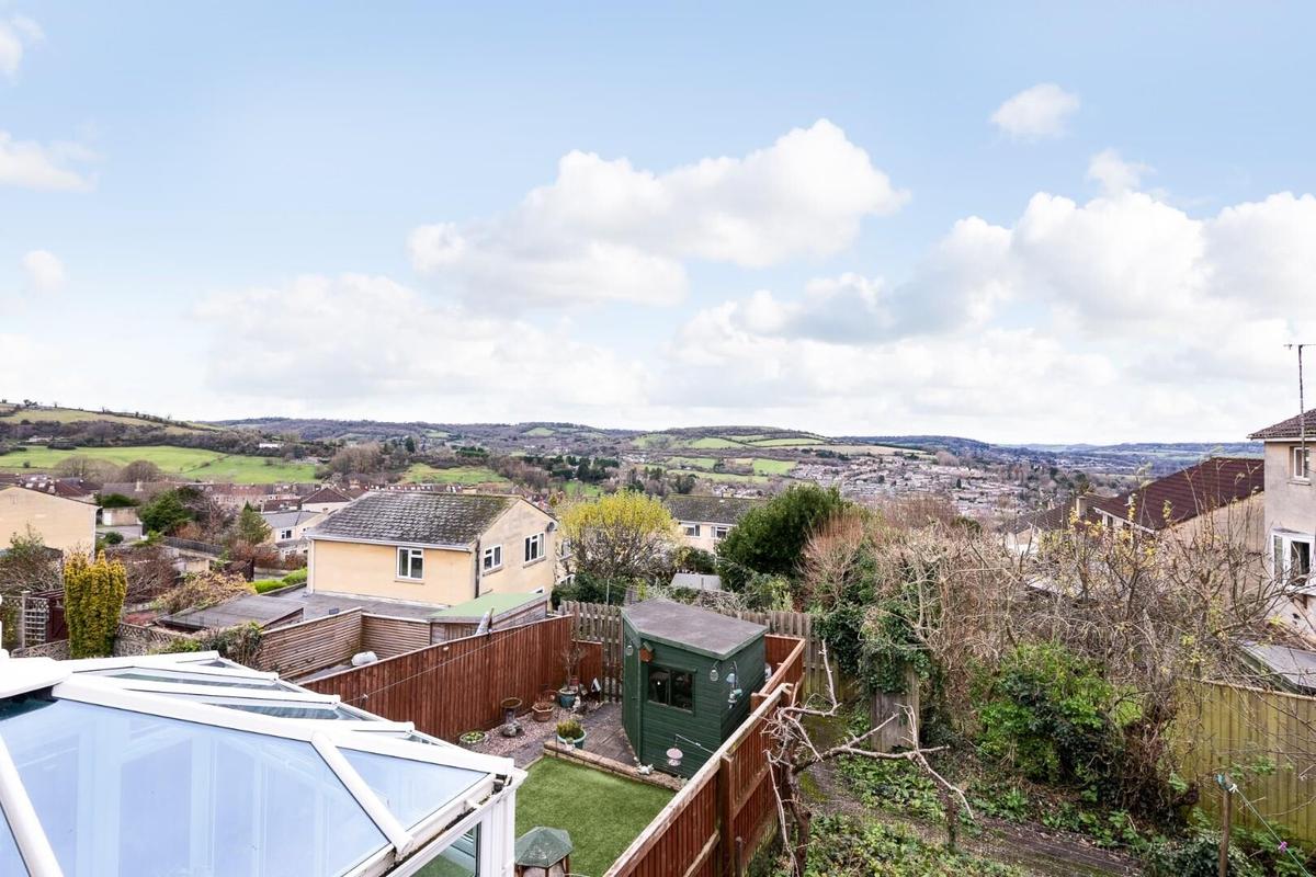 4 bedroom house for rent Marshfield Way, Bath, BA1 6HE UniHomes
