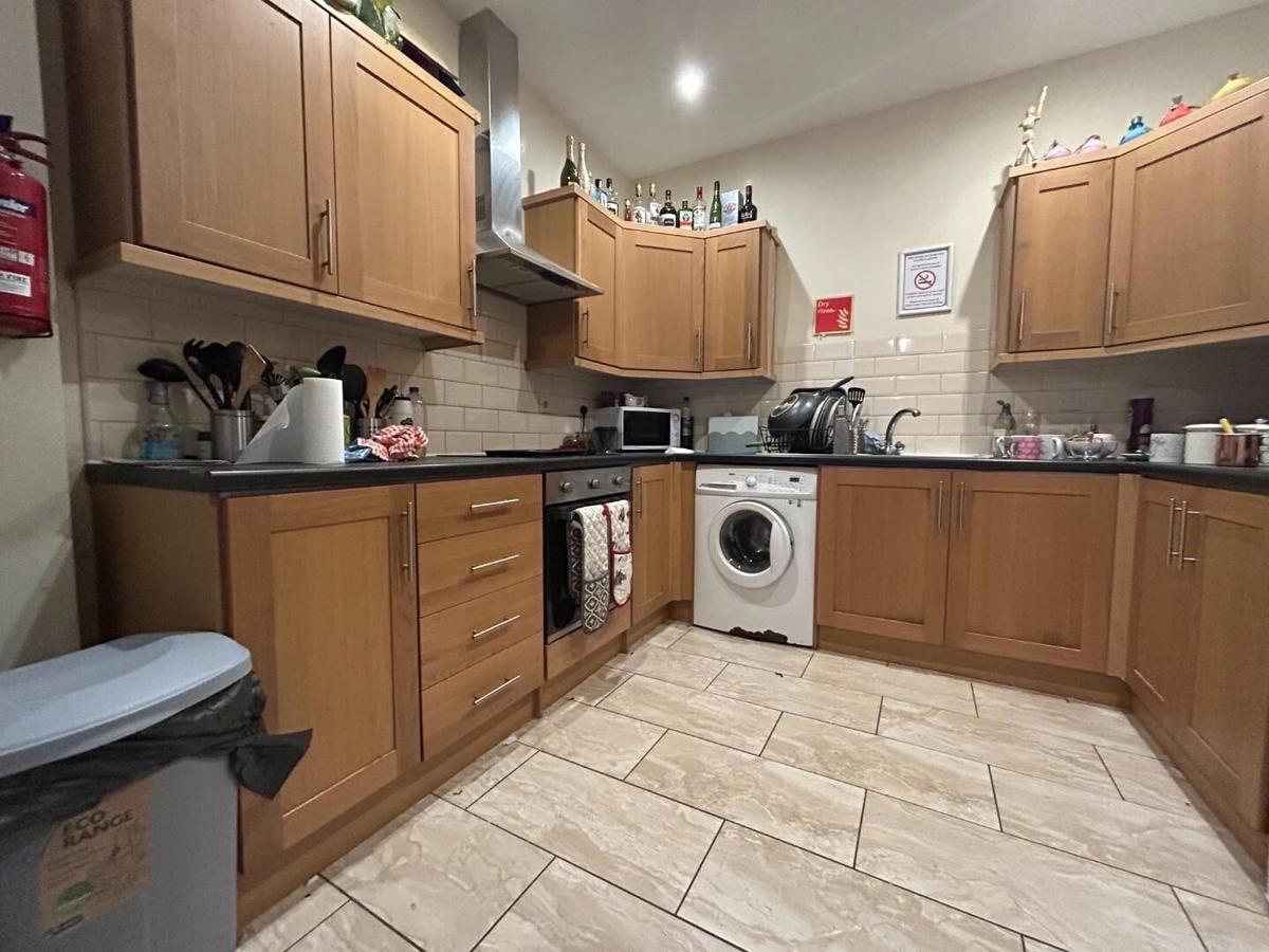 5 bedroom apartment for rent St. James's Square, Aberystwyth, SY23 1DU UniHomes