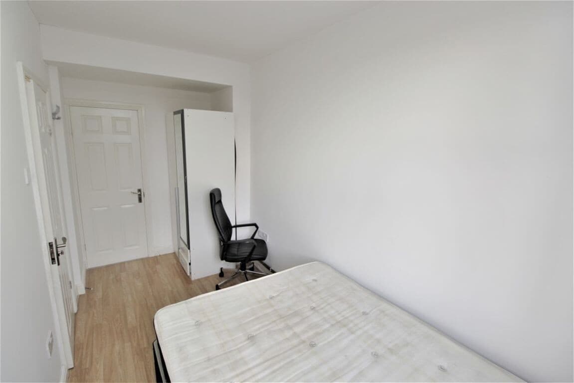 4 bedroom apartment for rent Quinton Parade, Coventry, CV3 5HW UniHomes