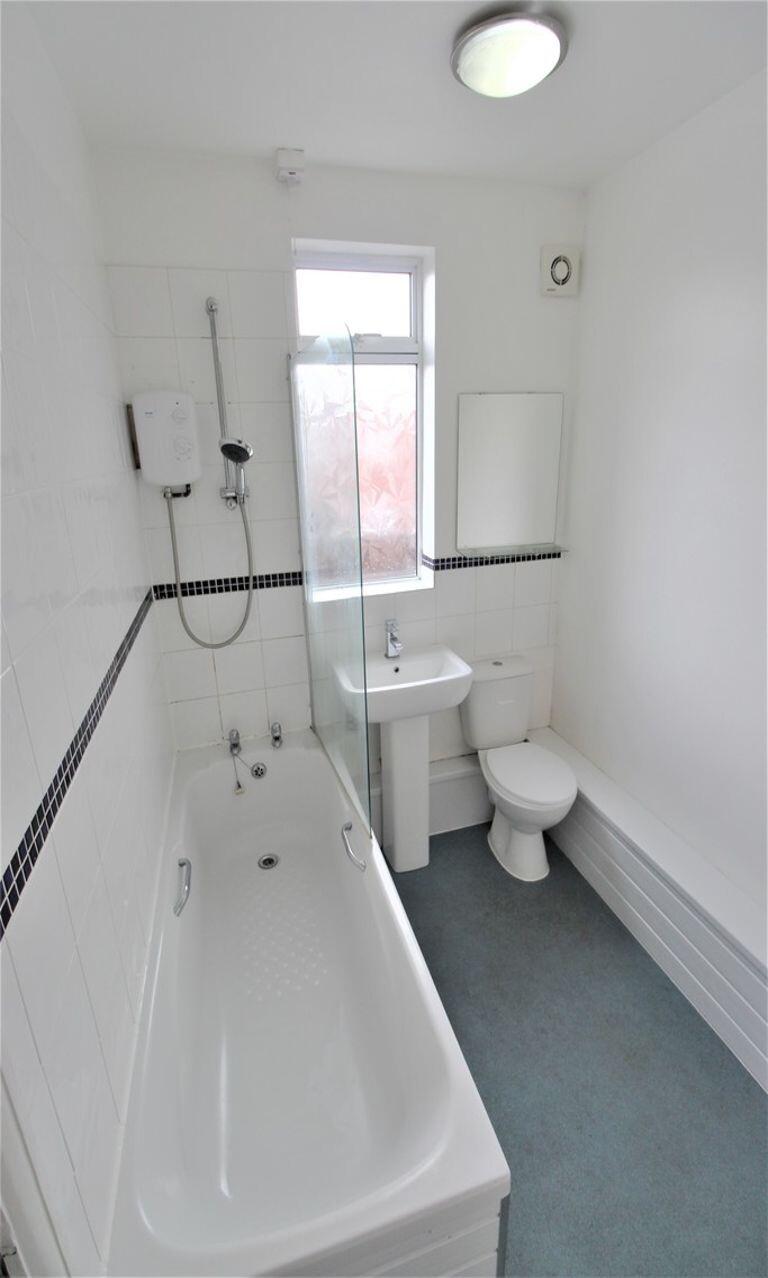 4 bedroom apartment for rent Quinton Parade, Coventry, CV3 5HW UniHomes