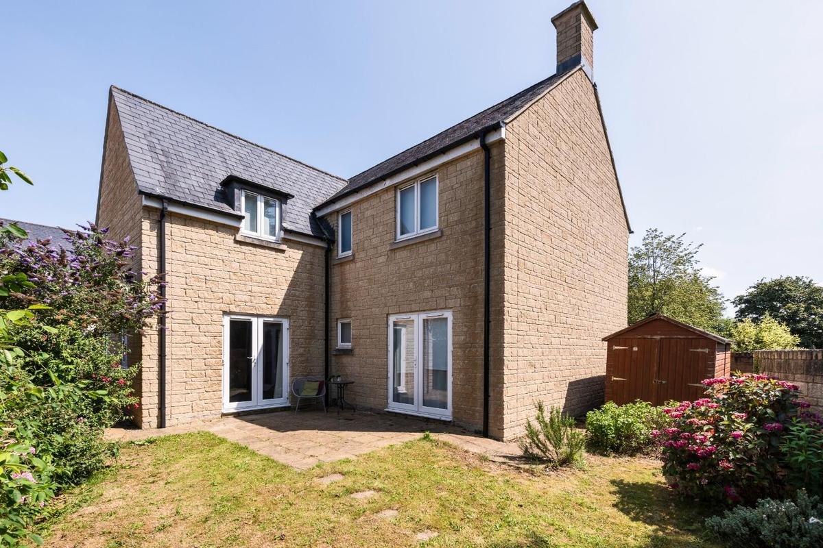 7 bedroom house for rent Breachwood View, Bath, BA2 2TX UniHomes