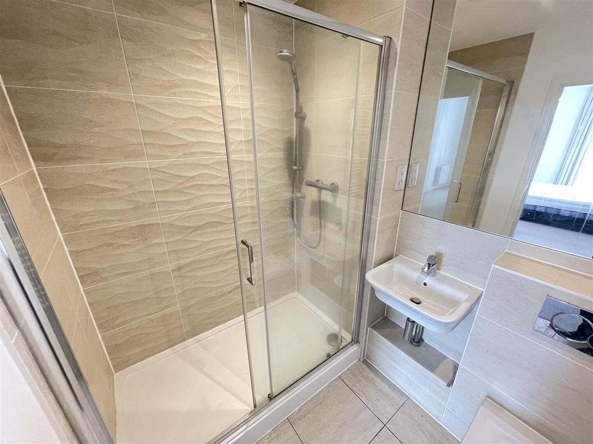 2 bedroom apartment for rent Midland Road, Bath, BA2 3GD UniHomes