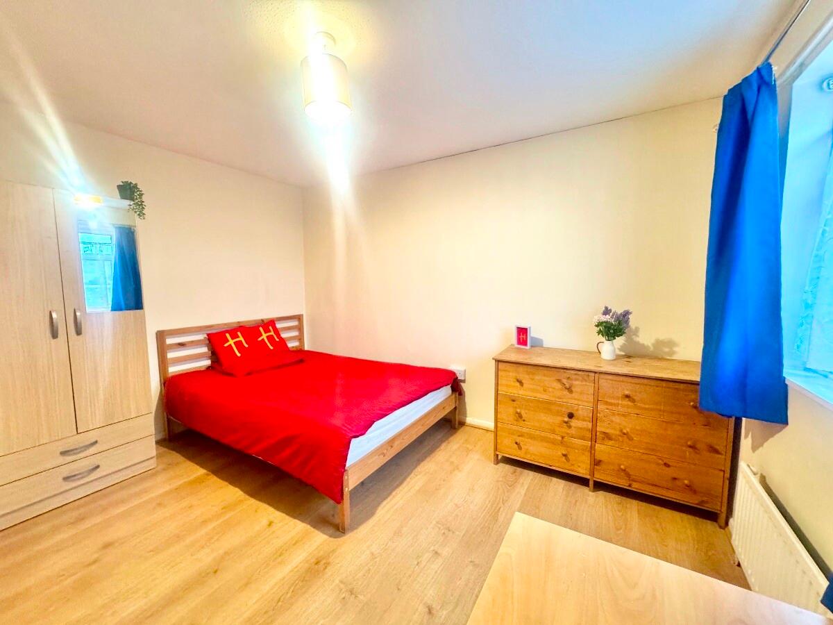 5 bedroom house on Downs Road, Hales Place, Canterbury