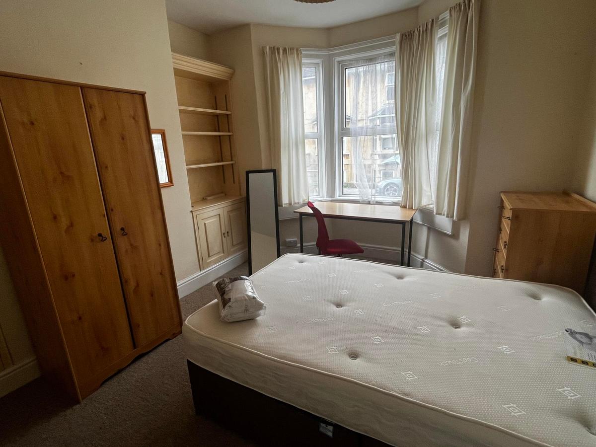 6 bedroom house for rent Victoria Terrace, Bath, BA2 3QZ UniHomes