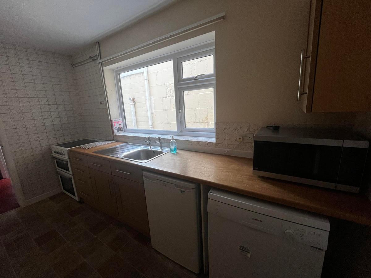 6 bedroom house for rent Victoria Terrace, Bath, BA2 3QZ UniHomes