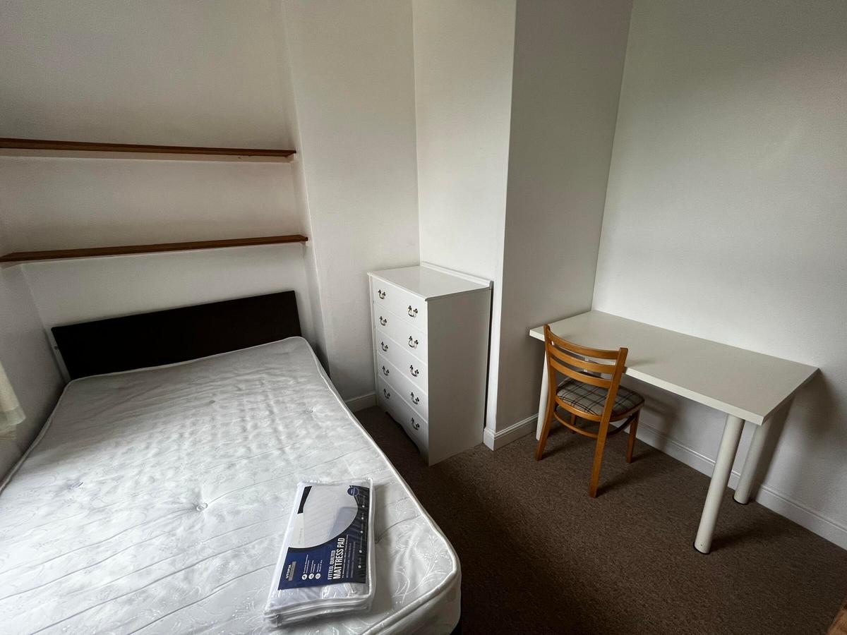 6 bedroom house for rent Victoria Terrace, Bath, BA2 3QZ UniHomes