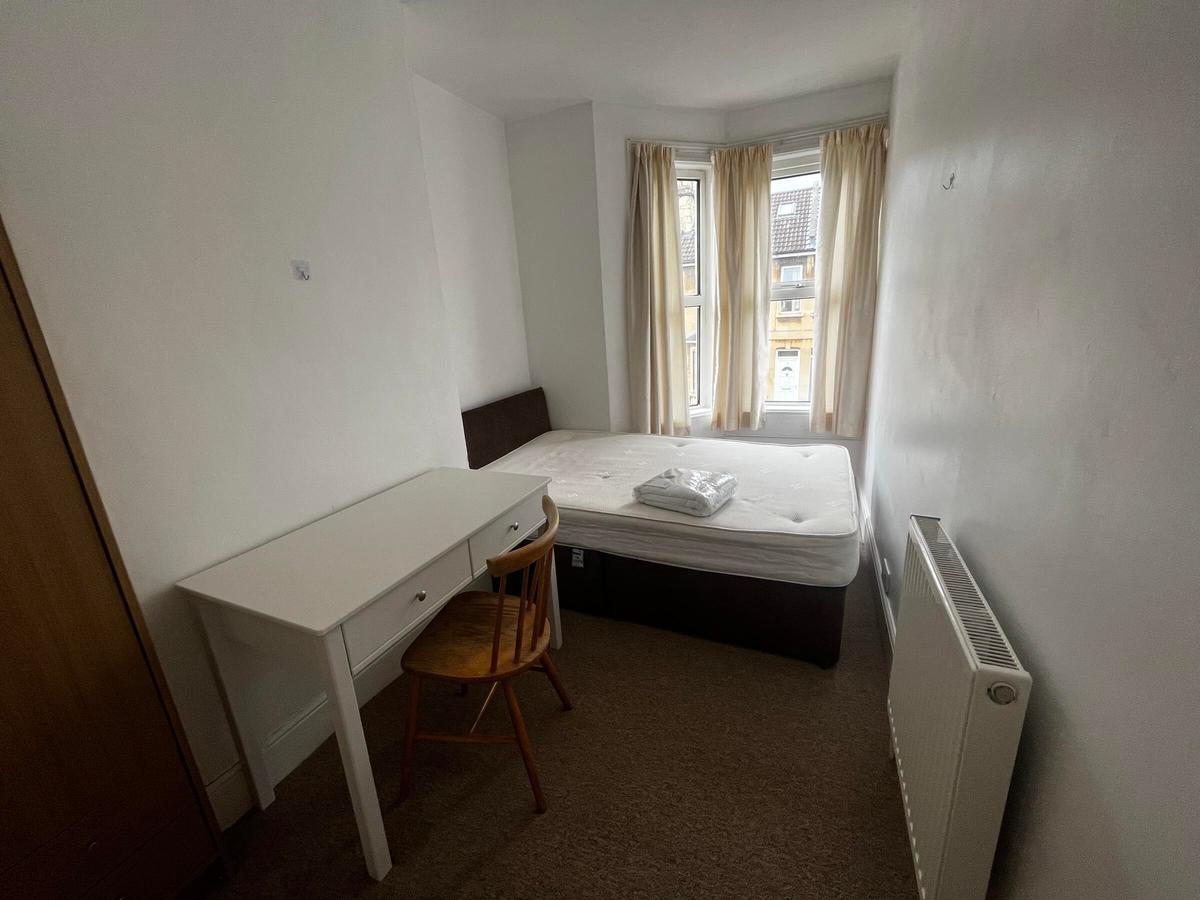 6 bedroom house for rent Victoria Terrace, Bath, BA2 3QZ UniHomes