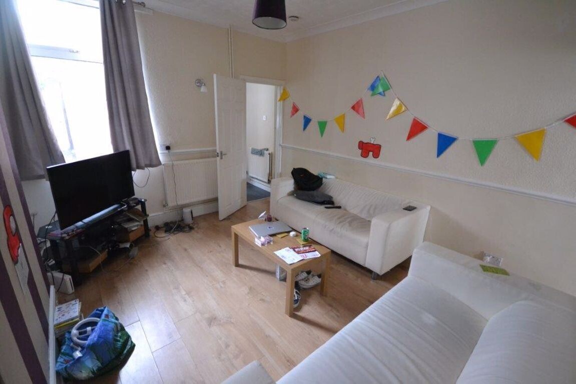 4 bedroom house for rent Tudor Road, Leicester, LE3 5JG UniHomes